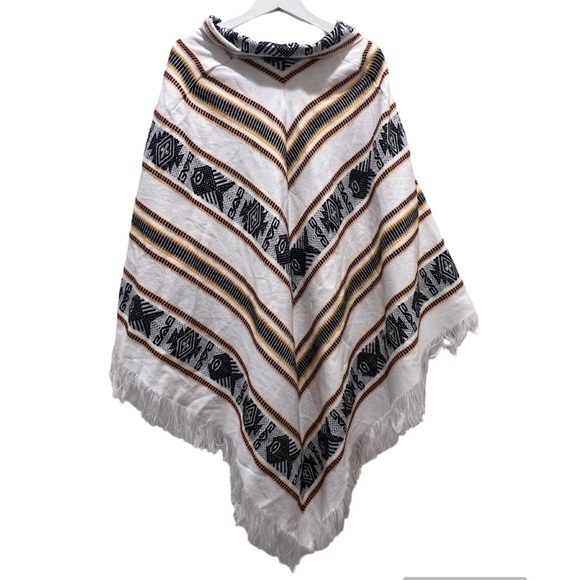 Vintage Western Artisan Aztec Cowichan Pom Pom Wool Fringe Poncho Cape - Picture 9 of 10